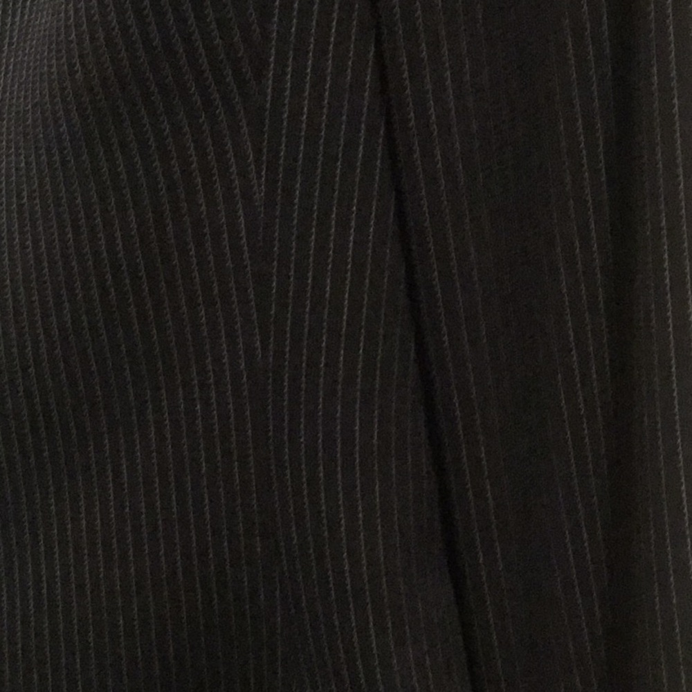 Tahari Suit- Jacket and Pants - Picture 5 of 5